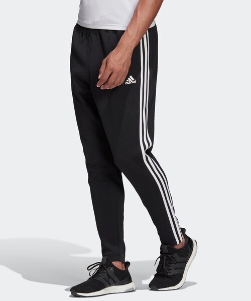 adidas マストハブ ３ストライプス テーパード パンツ