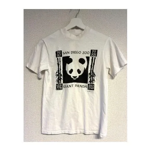 VINTAGE Hanes SAN DIEGO ZOO panda tee
