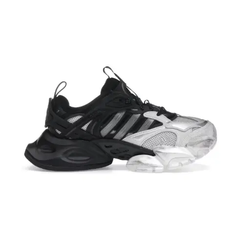 adidas XLG RUNNER DELUXE SHOES