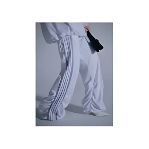 neith. Gathered Truck Pants