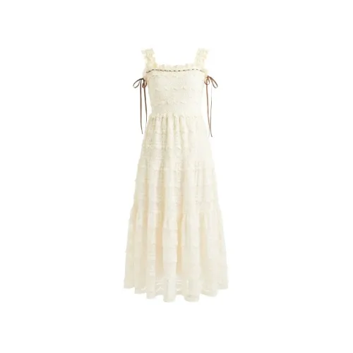 Rosé Muse Cut sew lace dress