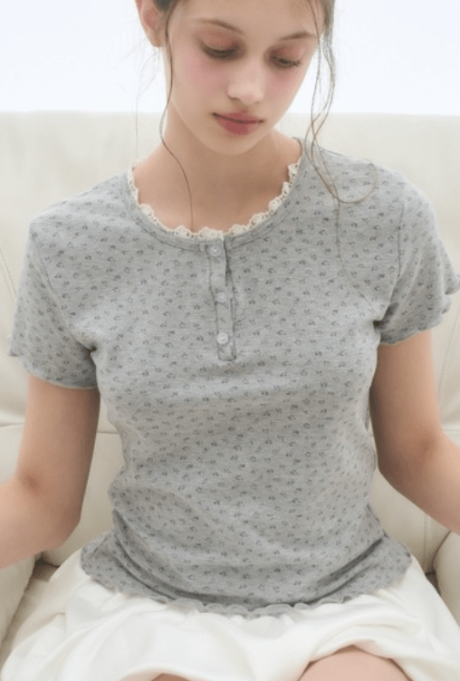 Birthday room small floral pattern henry neck t-shirt