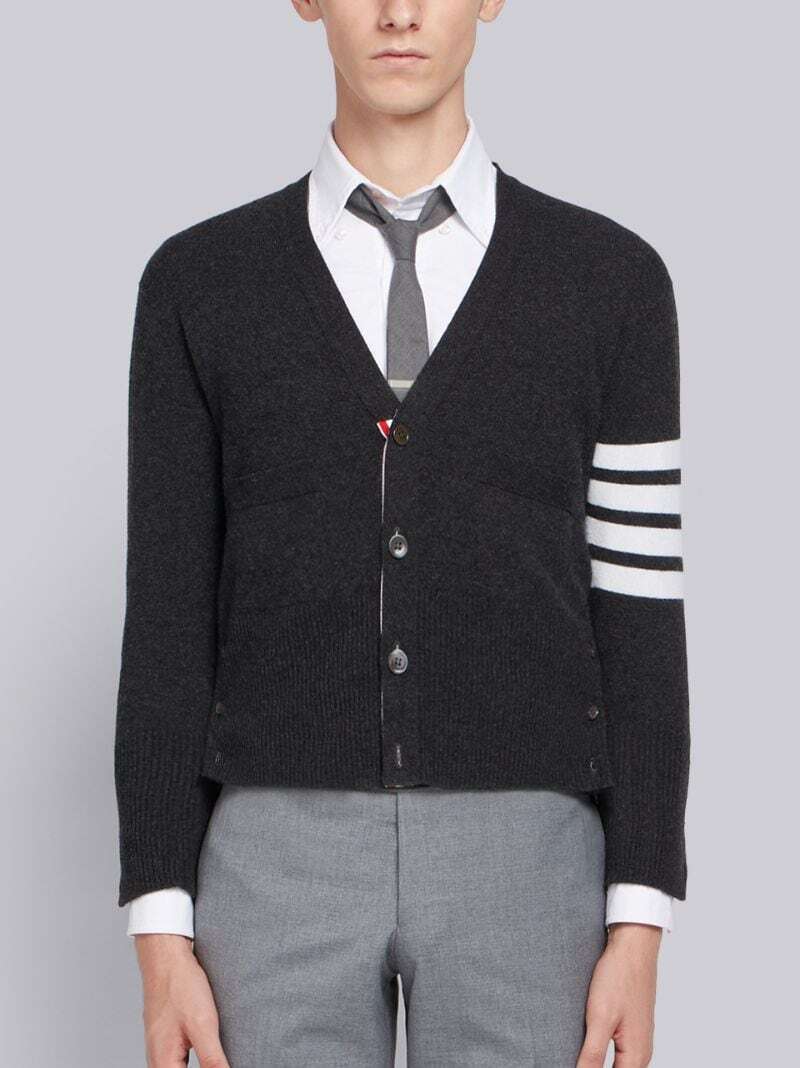 THOM BROWNE. NEW YORK カシミア 4BAR ショート Vネックカーディガン