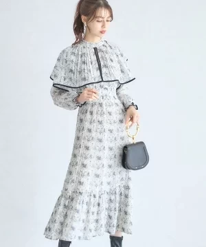 tocco クラシカルアート風フラワープリントプリーツケープワンピース