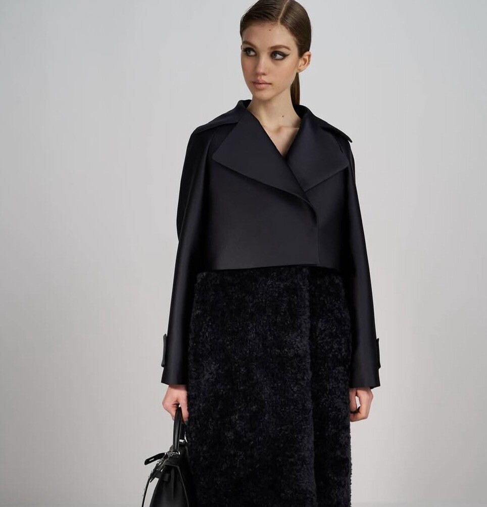 AKIKO OGAWA. 24AW ダブルサテン×エコシールファーコート
