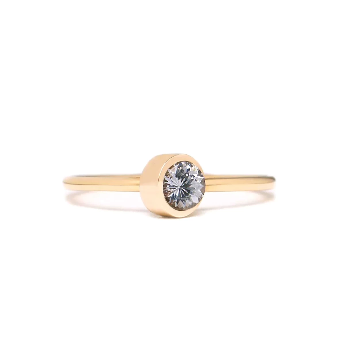CHIKAKO YAJIMA Protrude Ring / Grayish blue spinel