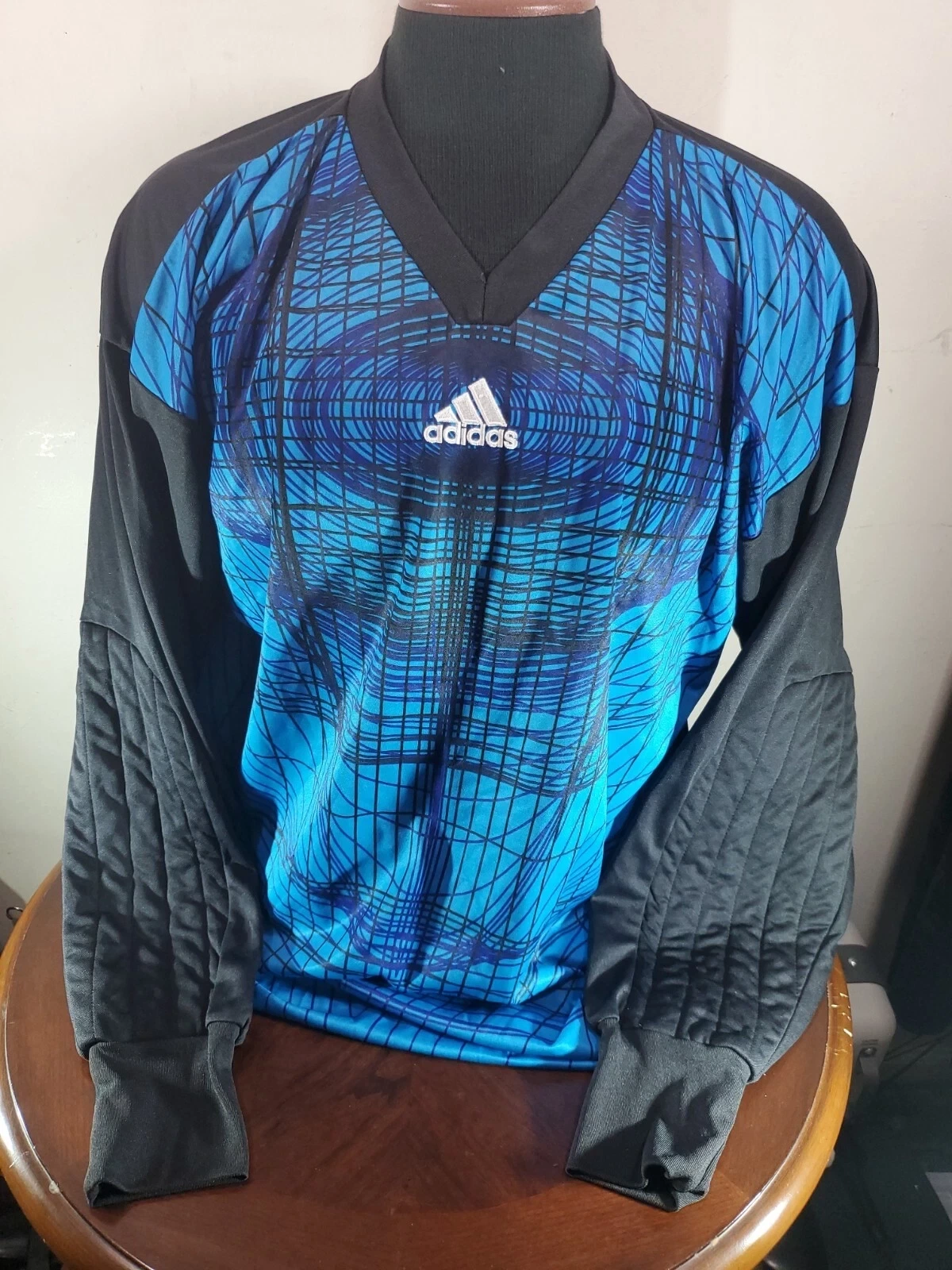 adidas アスレチックシャツ