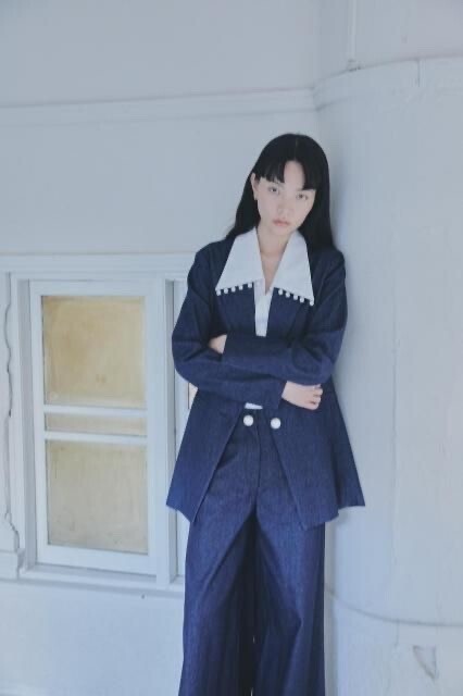 hue Bow-Back Pearl Button Denim Jacket