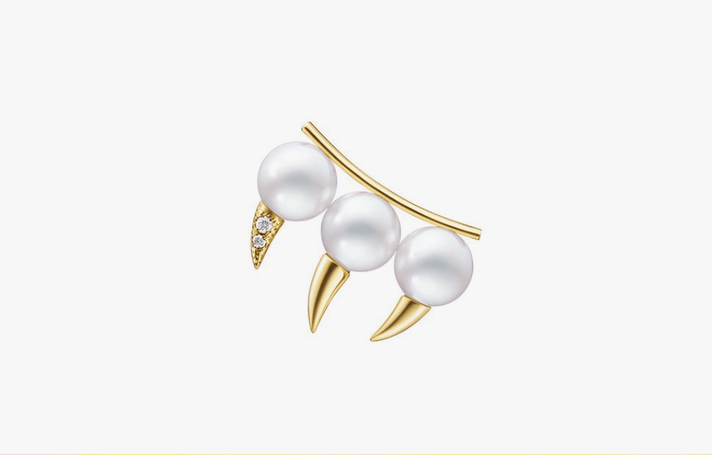 TASAKI デインジャー ファング イヤリング