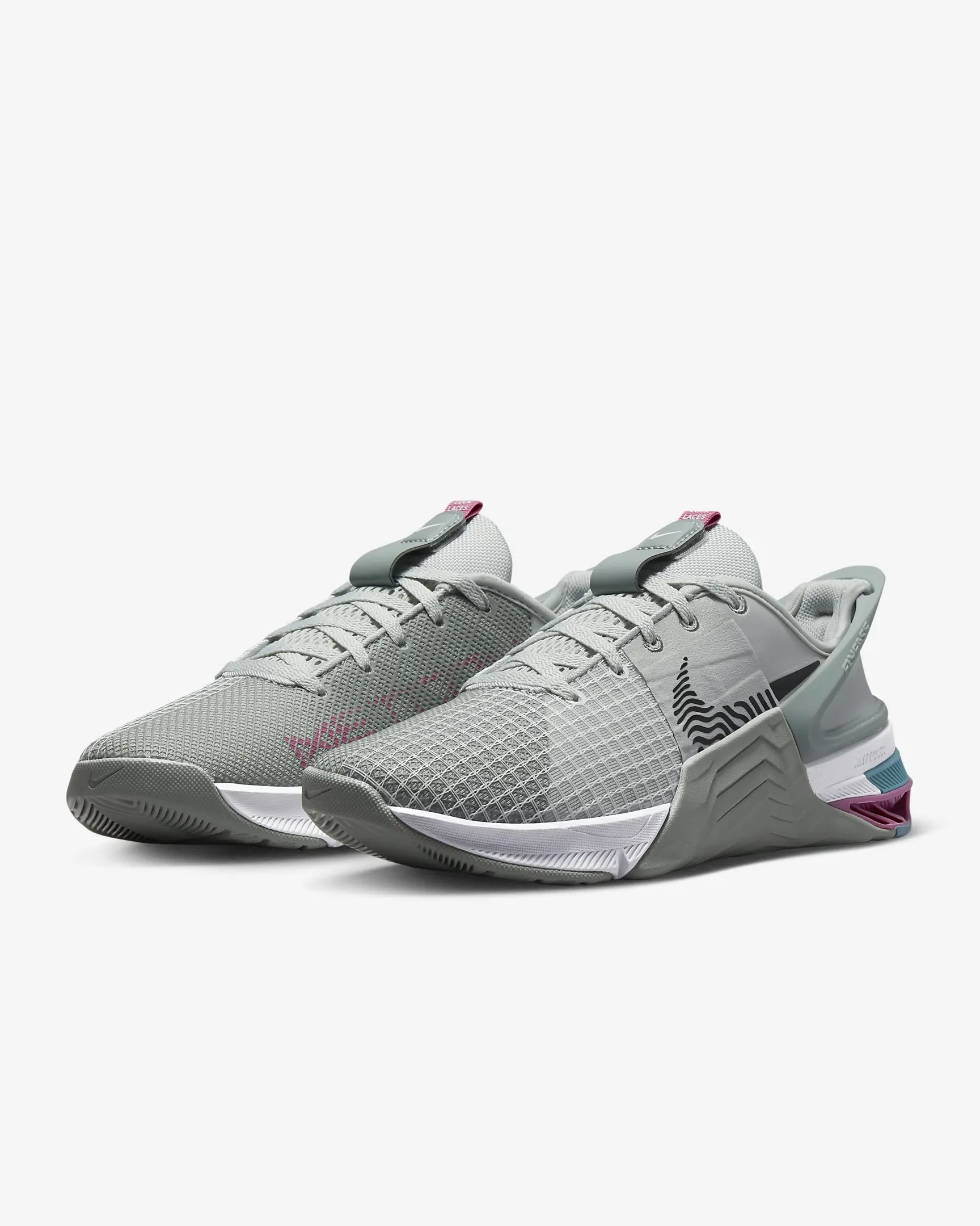 NIKE Metcon 8 FlyEase