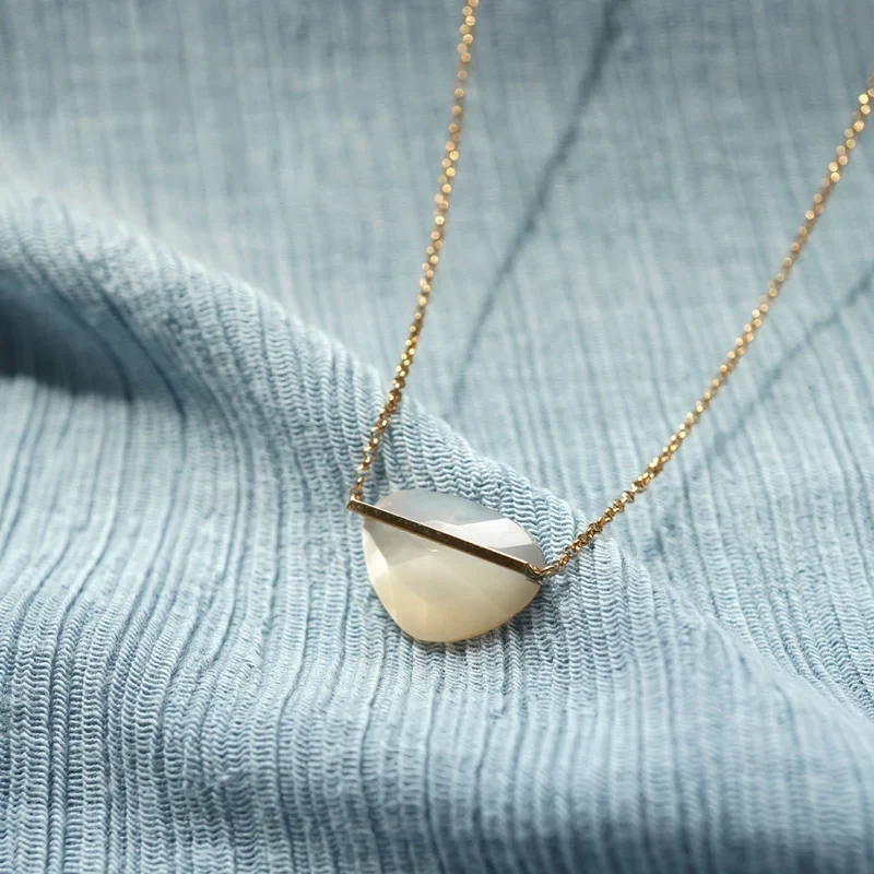 januka BAND NECKLACE MOTHER OF PEARL