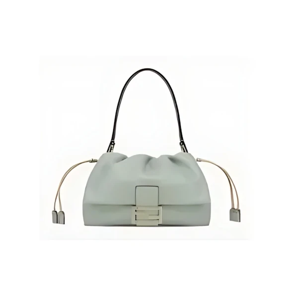 FENDI マンマ バゲット ミディアム マッチャグリーン ナッパレザー バッグ