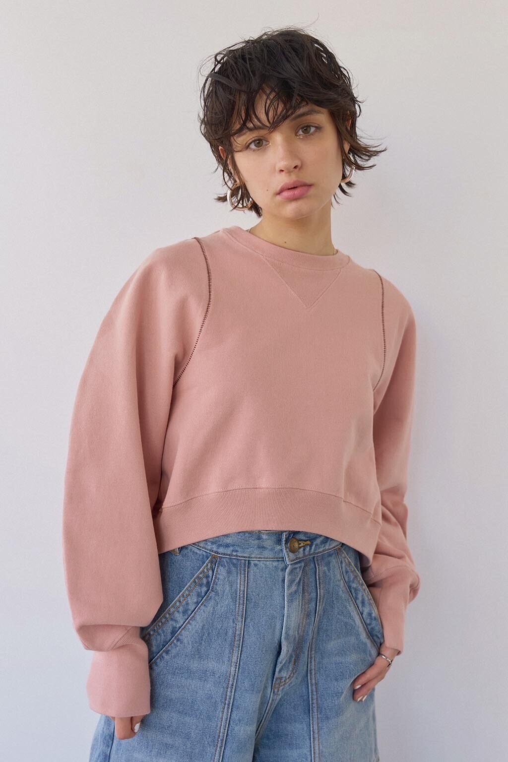 ALEXIA STAM Contrast Stitch Cropped Sweat Shirt