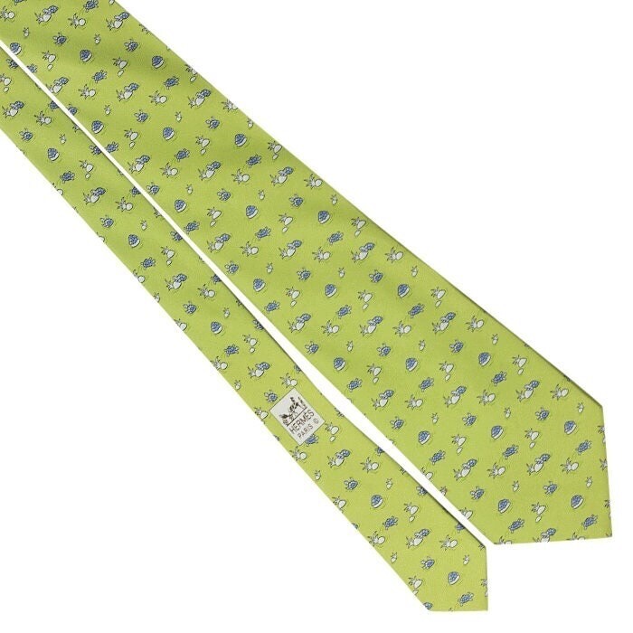 HERMES Men's Silk Tie Whimsical Turtles Pattern