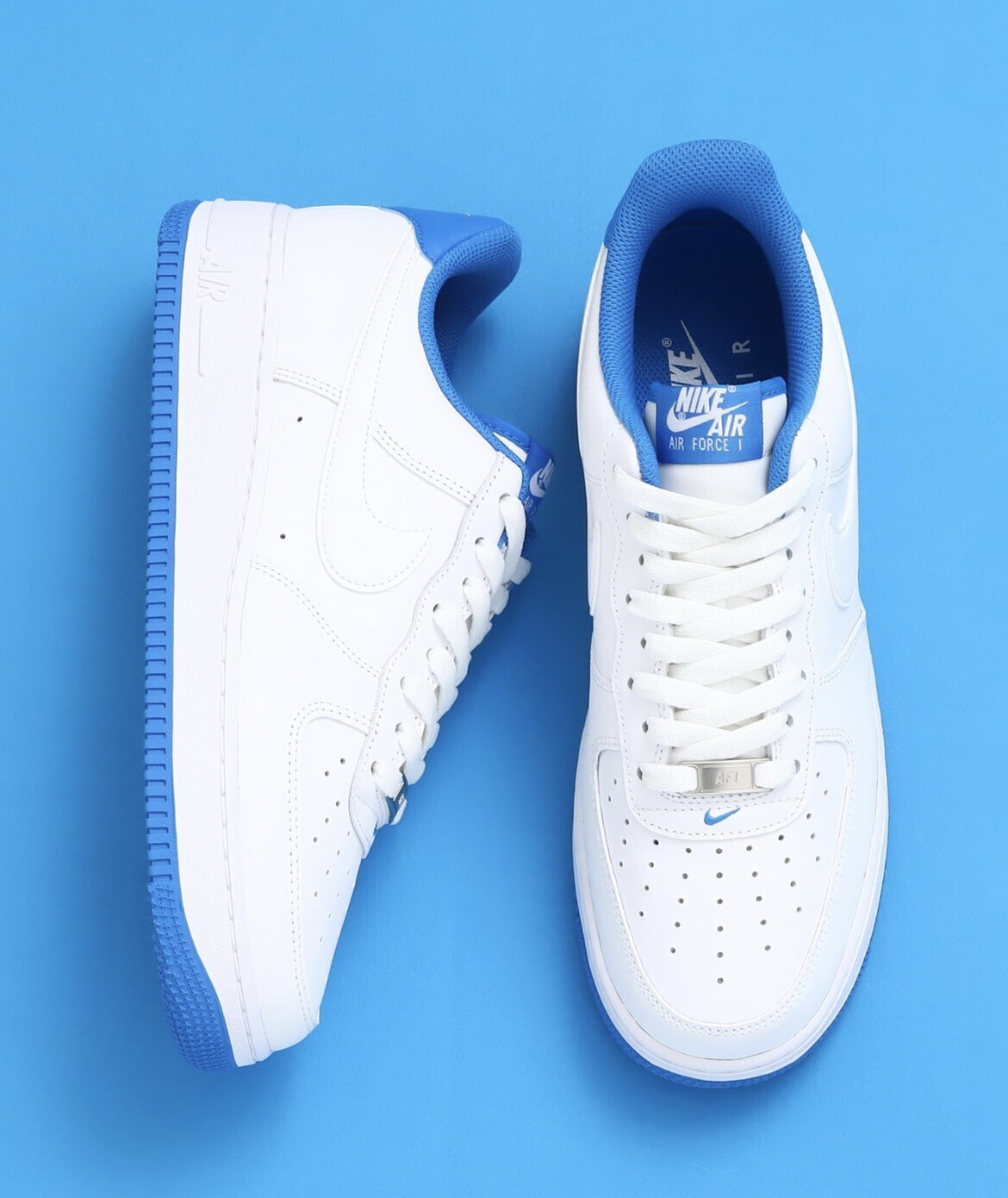 NIKE AIR FORCE 1 ’07