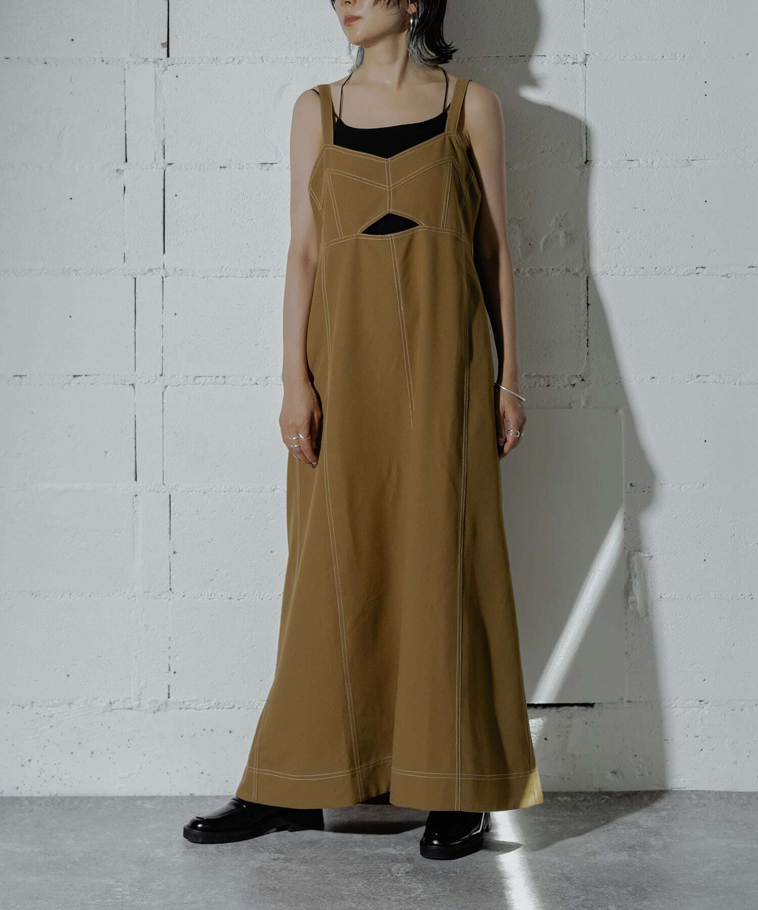 ANOGH BICOLOR STITCH CAMISOLE DRESS