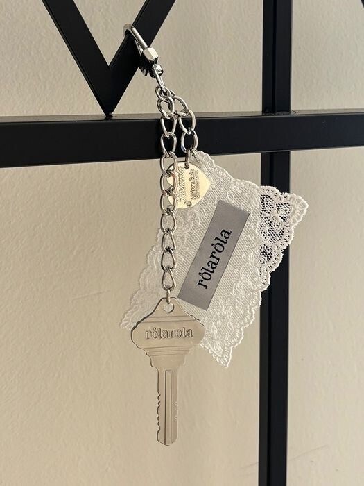 rolarola HEART LACE LABEL KEYRING