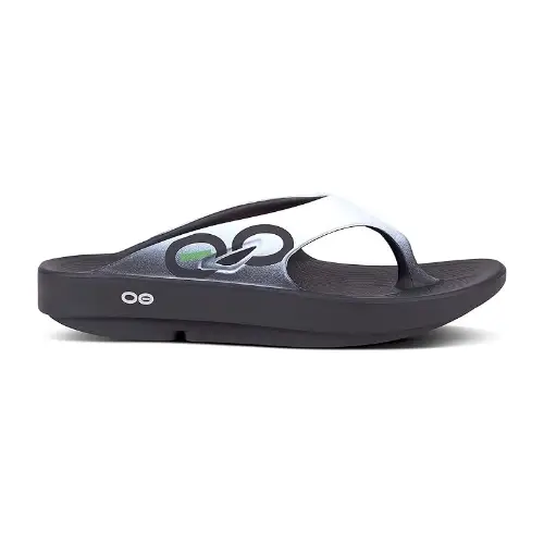 OOFOS リカバリーサンダル