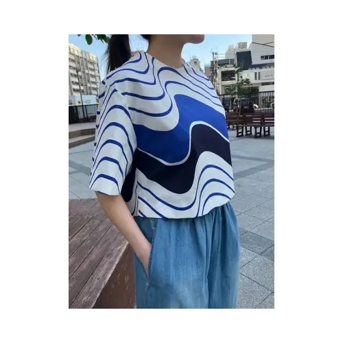MSGM オプティカルWAVE グラフィックトップス