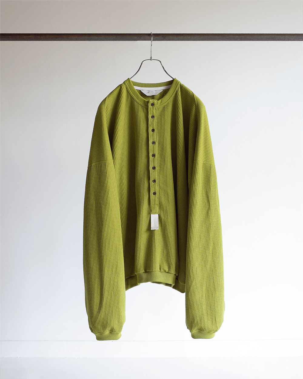 ANCELLM RAILKNIT HENLEY OVERSIZED LS(PISTACHIO)