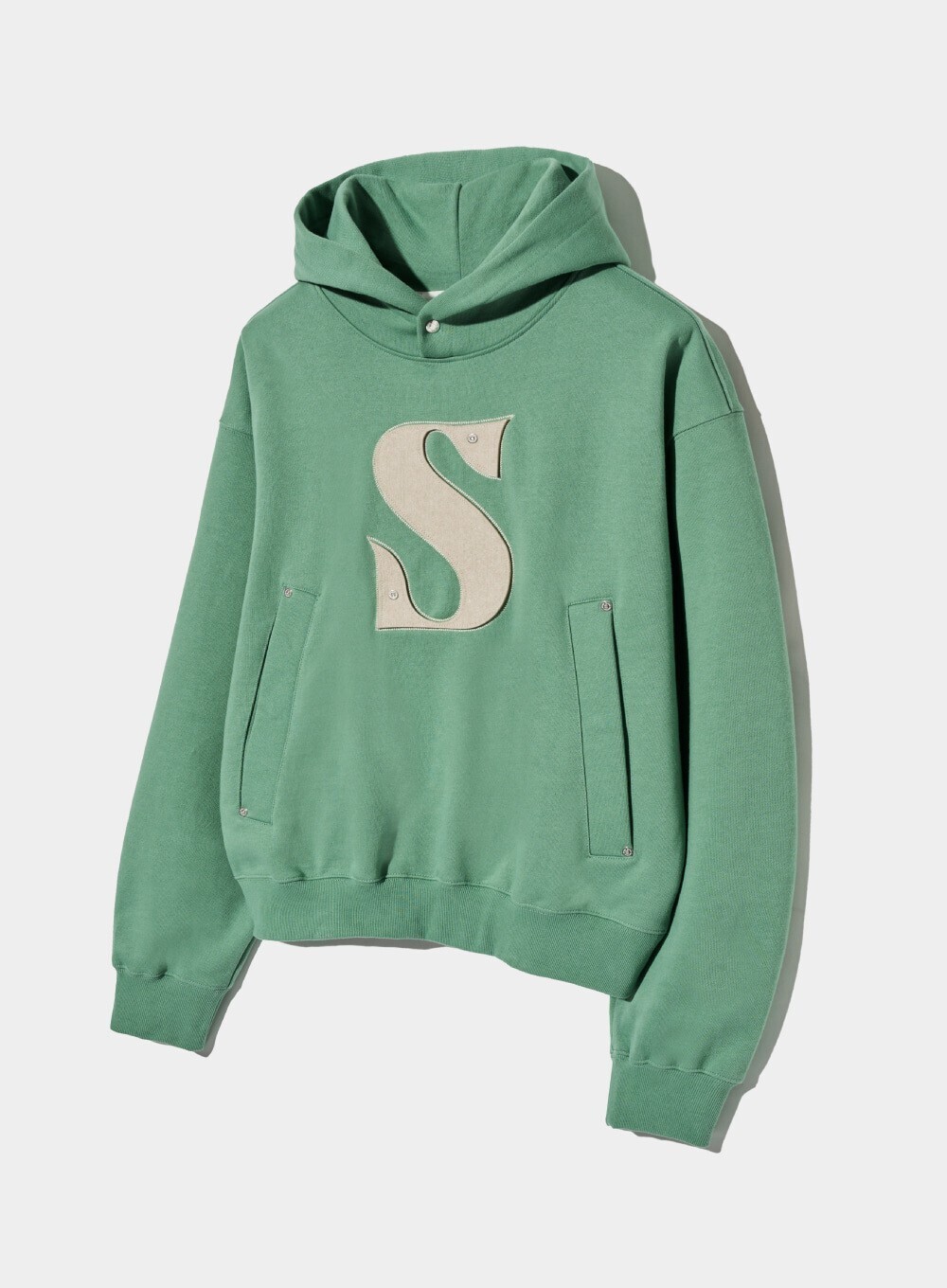 SATUR Rivet Applique Pocket Logo Hoodie