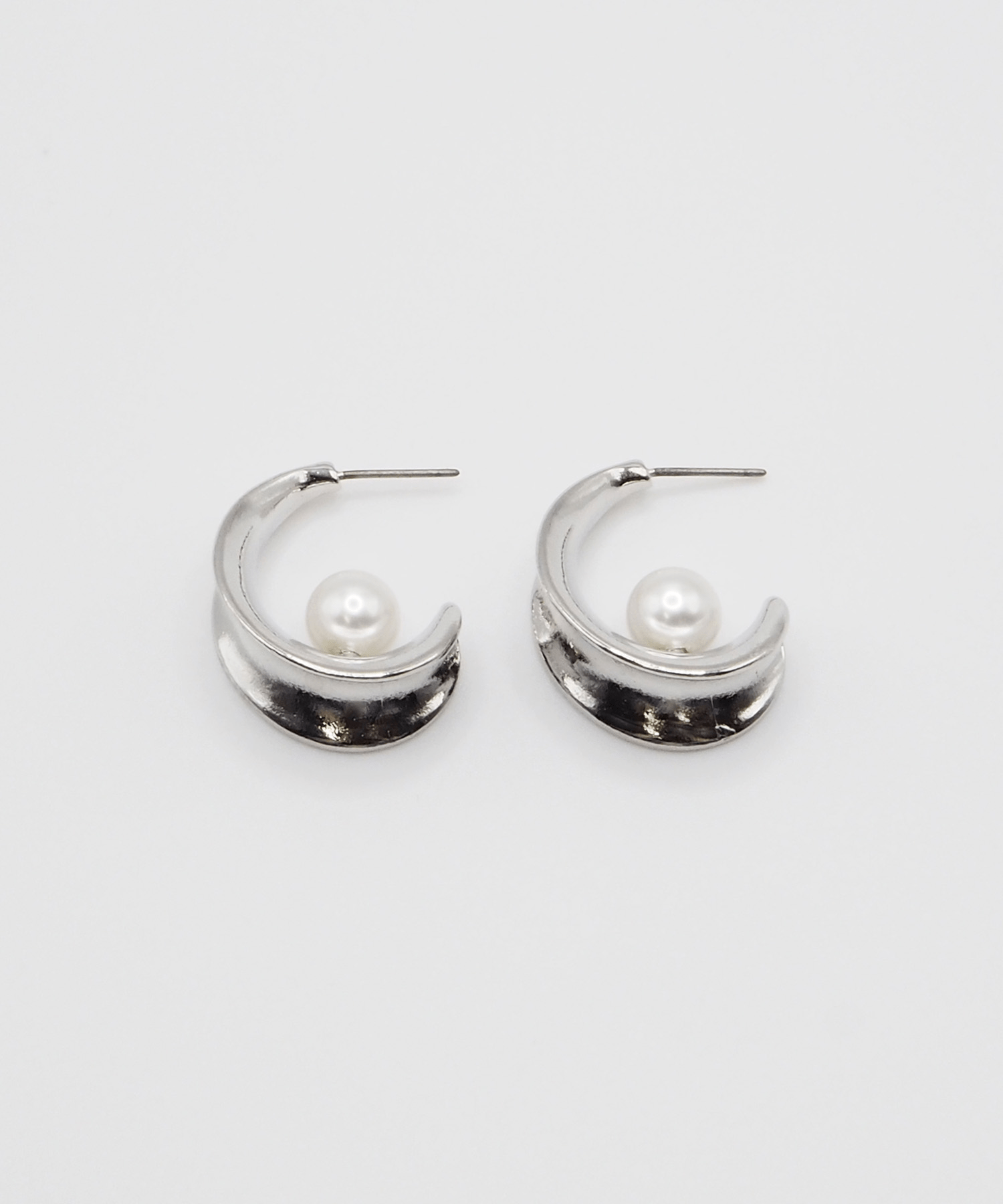 VATSURICA 〈LOINE〉メタル パール ビッグ フープ ピアス