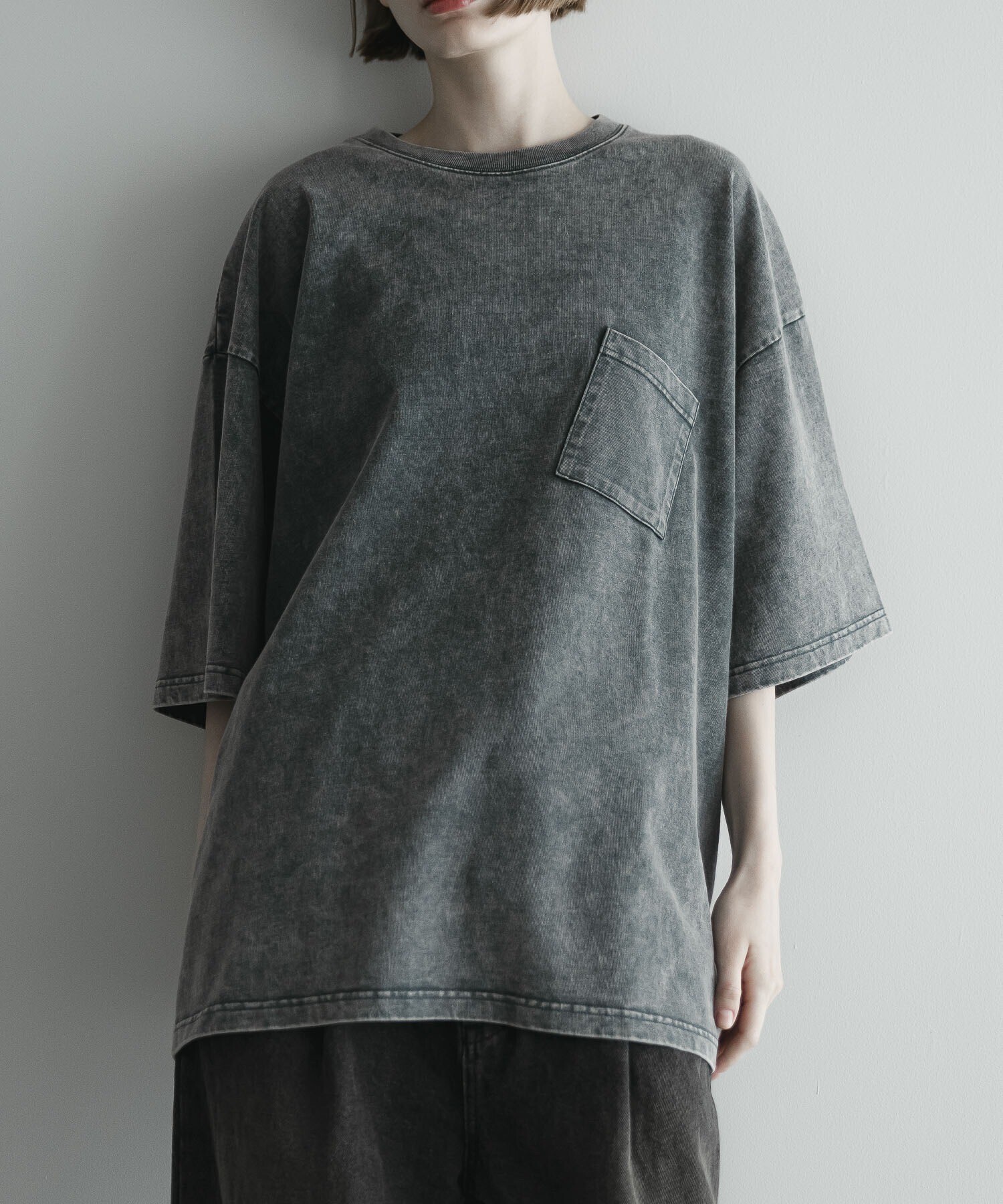 remer loose vintage over dye pocket Tee