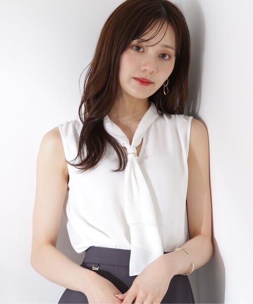 PROPORTION BODY DRESSING パール付きフリルタイブラウス