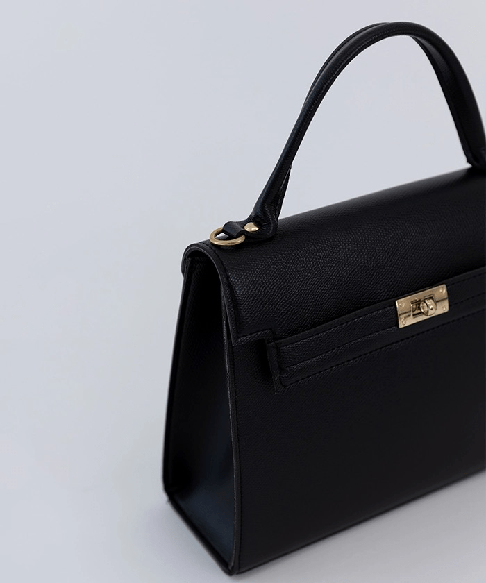 Jolie Mallette Square Form Handbag