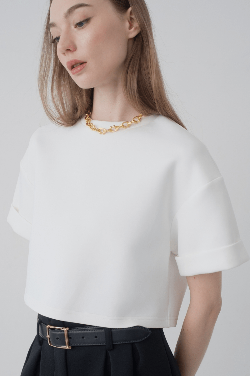 maison de Dolce. forme tee/white