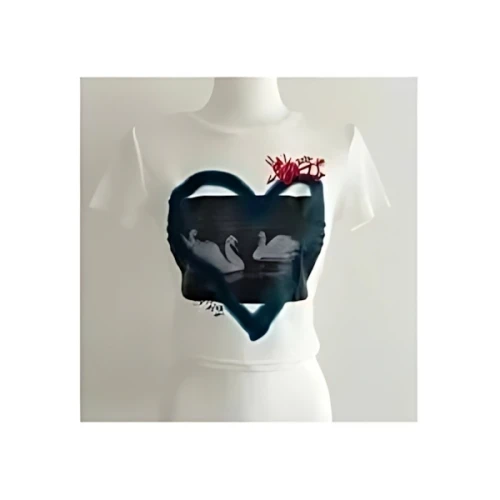 DHOLIC ハートペイント風プリントTシャツ