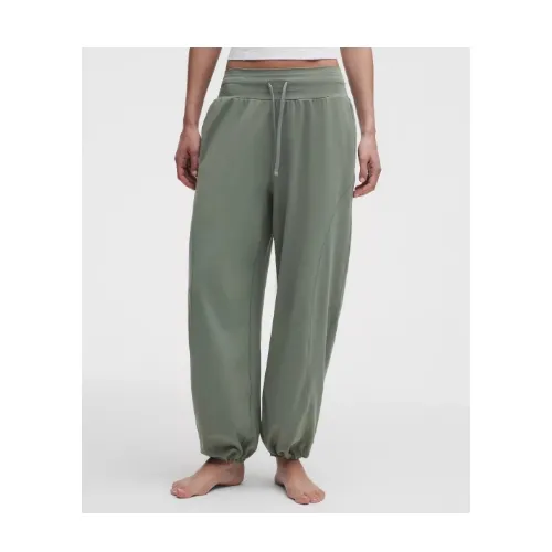 lululemon Groove Low-Rise Relaxed Cinch Pant