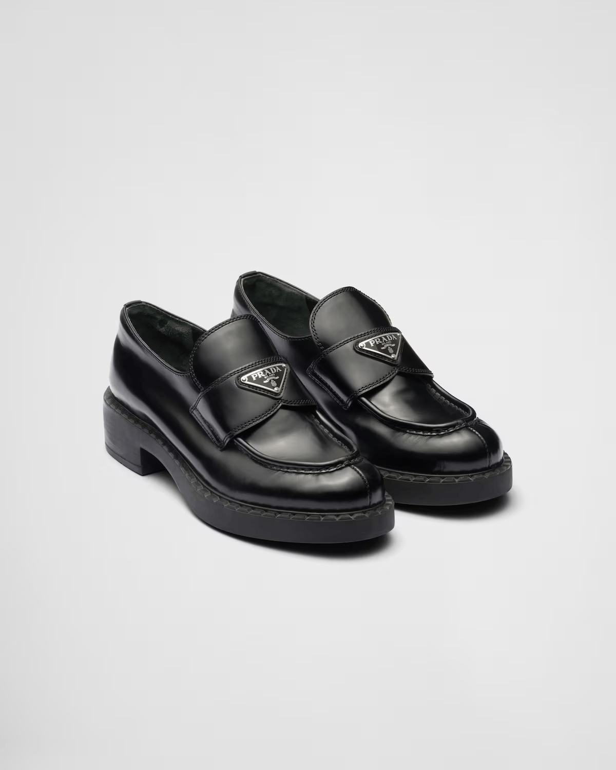 PRADA チョコレート ブラッシュドレザー ローファー