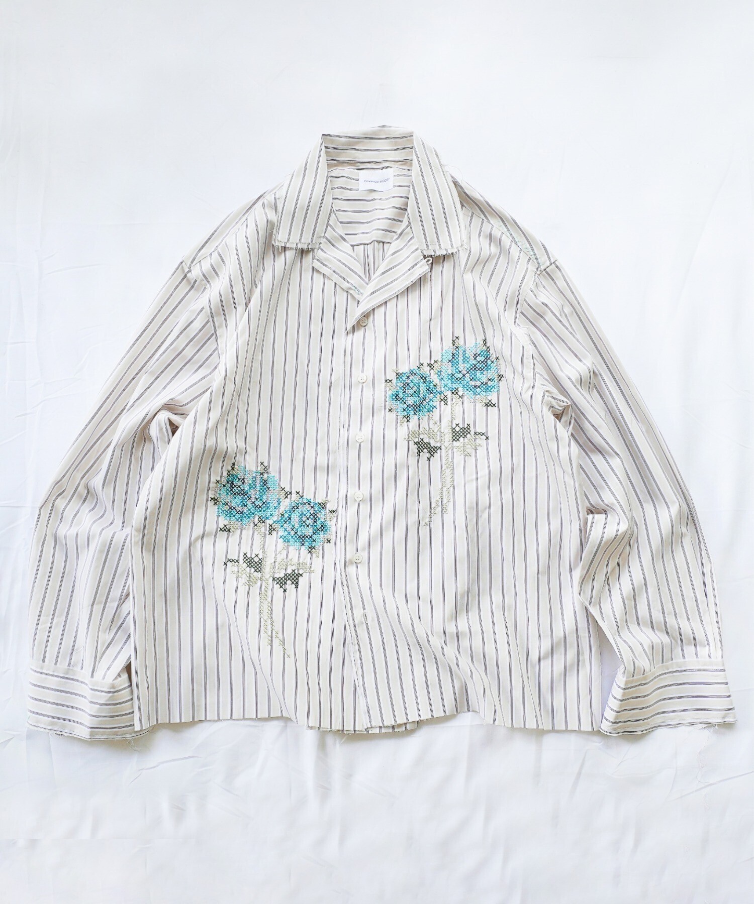 Camphor wood flower embroidery cut off stripe l/s shirt /