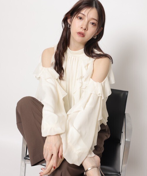 Rirandture オフショルフリルシアーブラウス