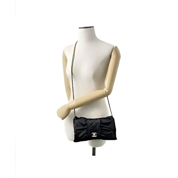 CHANEL チェーンショルダーバッグ