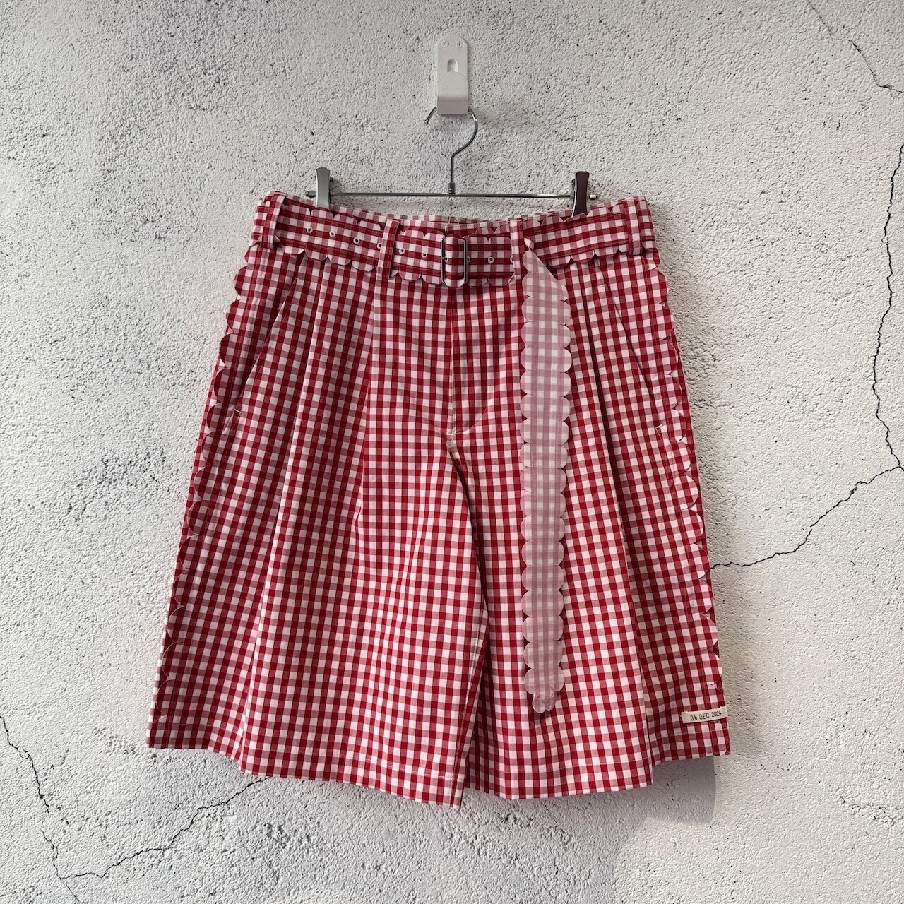 TSTS SPEECH BUBBLES BELTED SHORT TROUSERS
