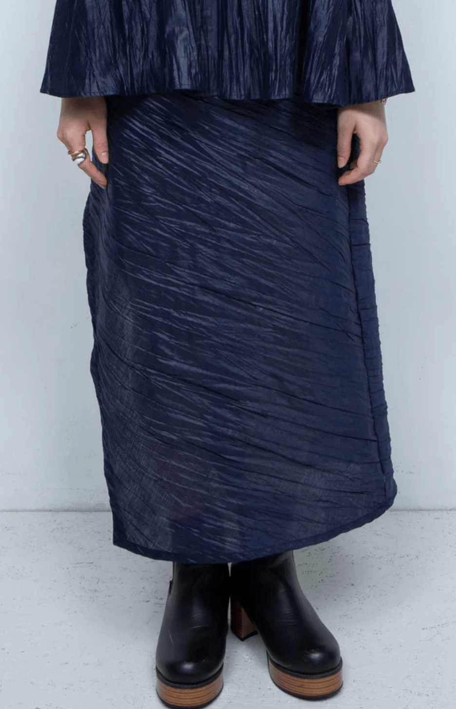 fumiku pleated silk skirts