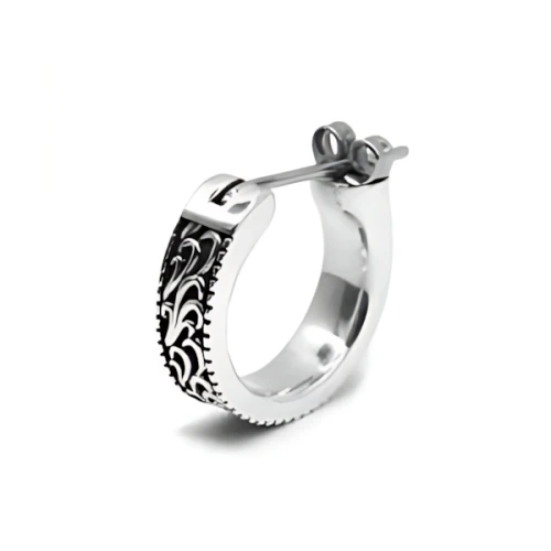 LION HEART クロッシングピアス