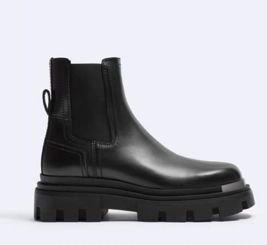 ZARA サイドゴアチェルシーブーツ