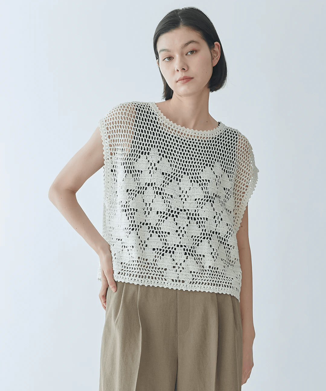 Brahmin メッシュ編みフラワーモチーフニット