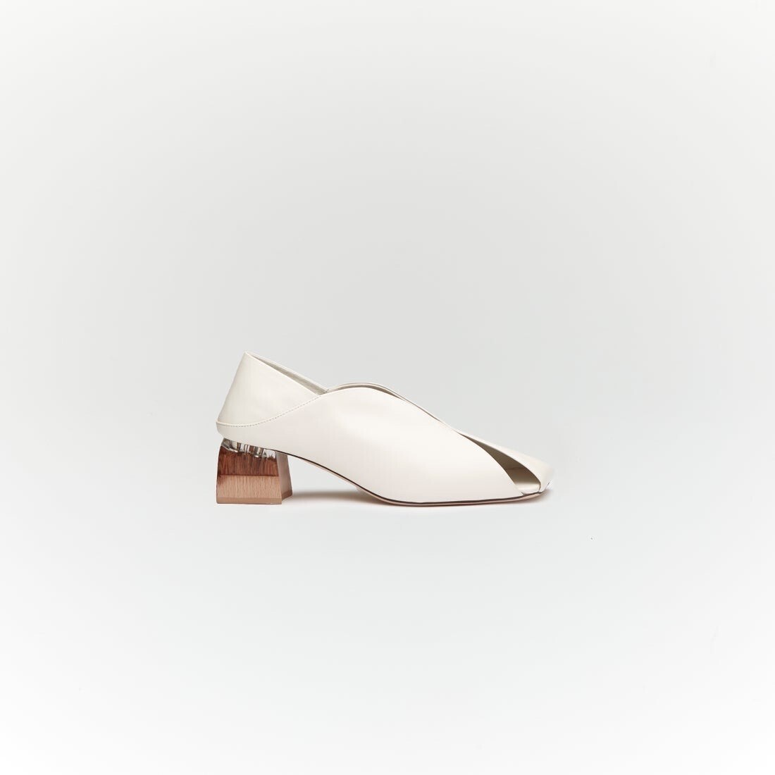 ALM. ERIN LEATHER PUMPS （White）