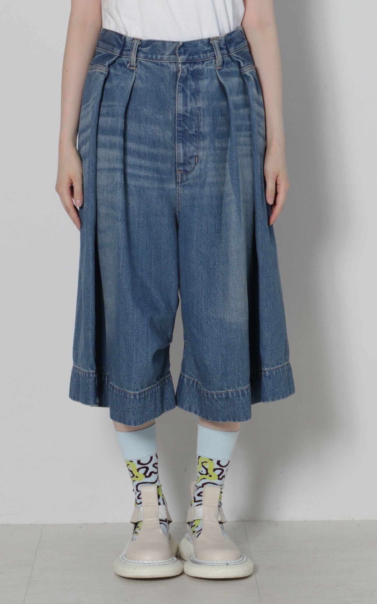BASE MARK Wide Half Denim