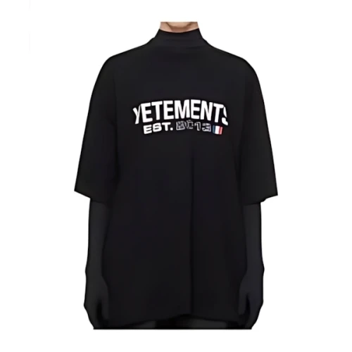 VETEMENTS Flag Tシャツ