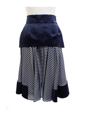 sacai ペプラムフレアスカート(NV)