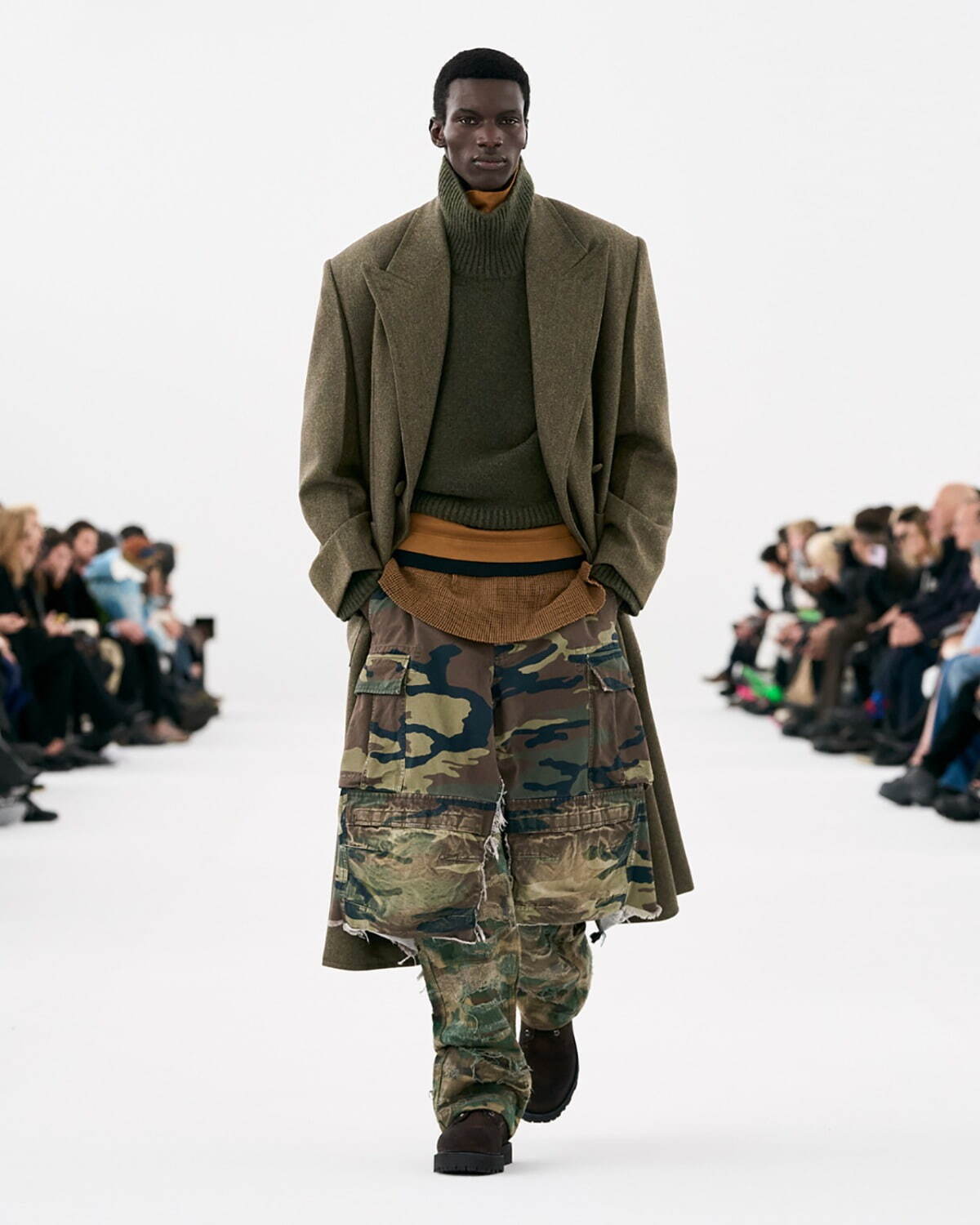 GIVENCHY 2023-24年秋冬コレクション