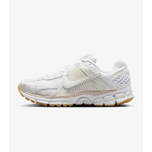 NIKE Zoom Vomero 5