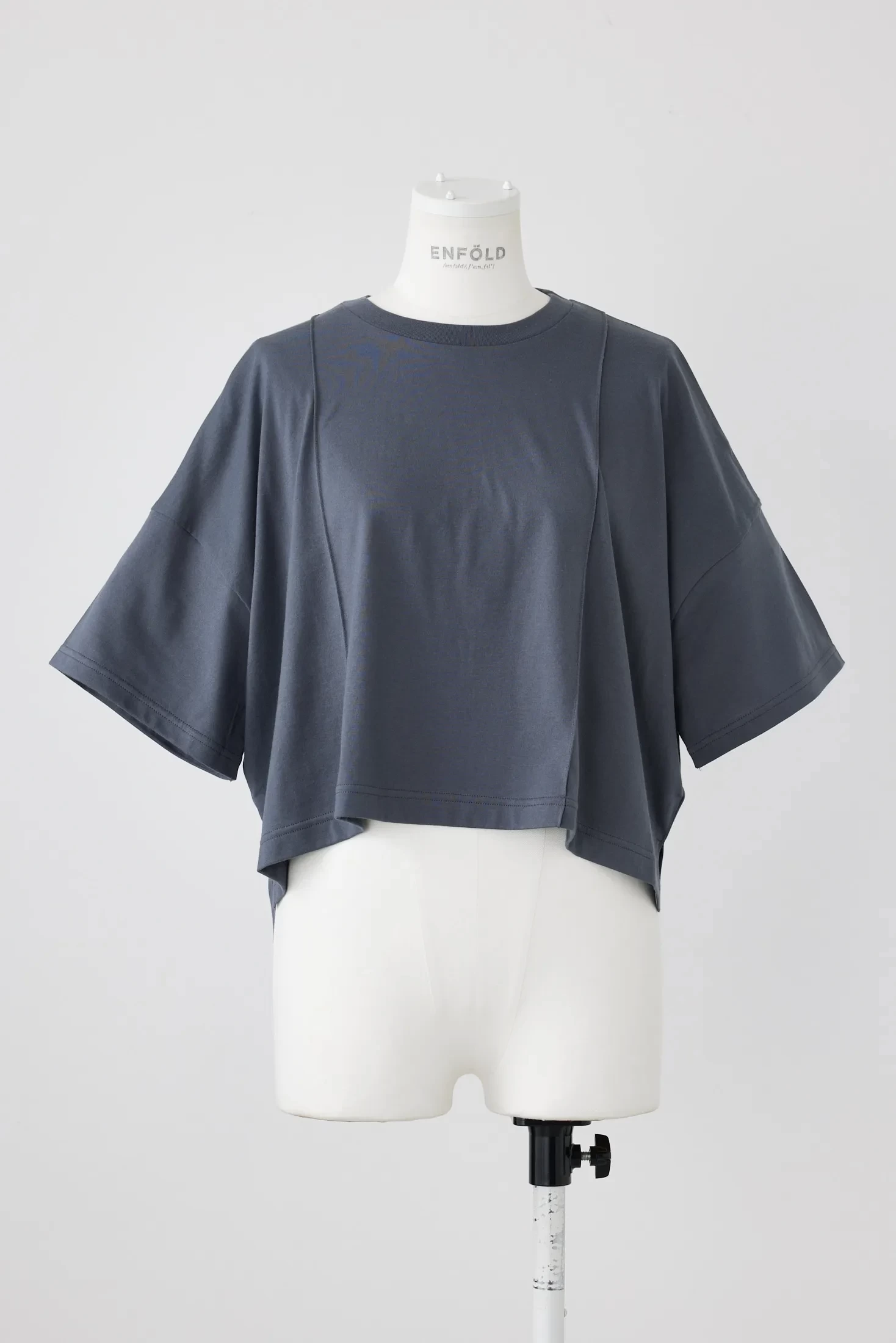 ENFOLD PIN-TUCK T-SHIRT