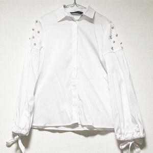 ZARA パール付きシャツ