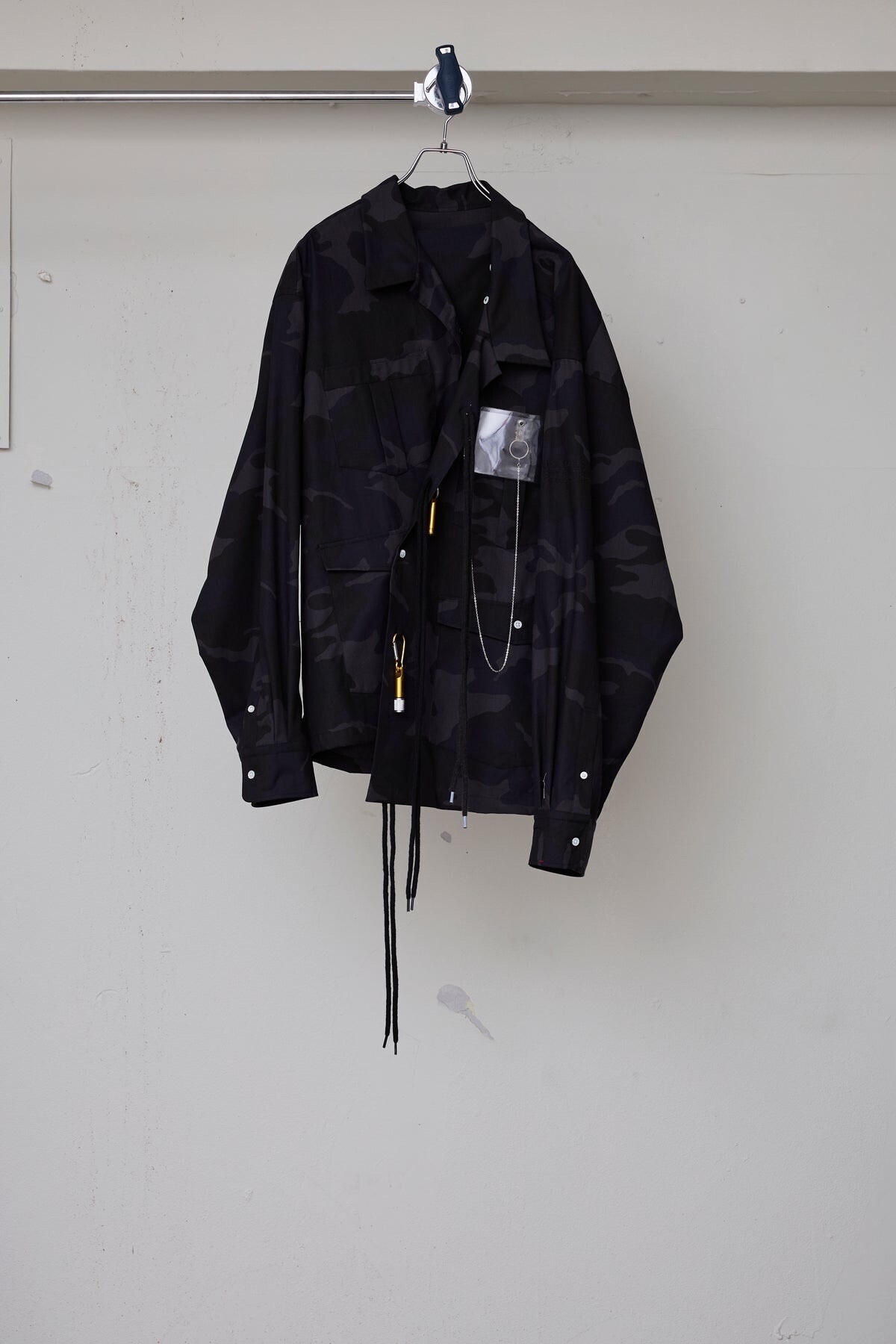 BODYSONG. PIGMENT-DYED CAMO JACKET